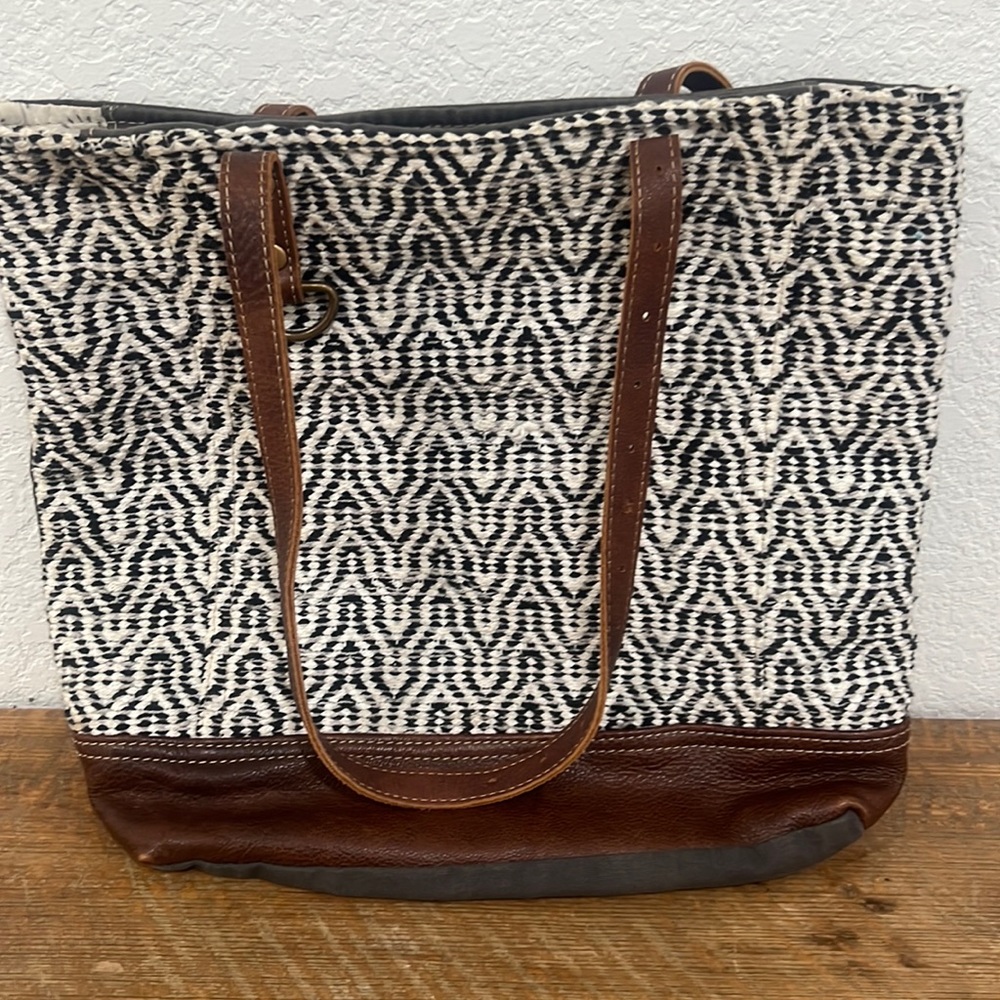 large myra bag